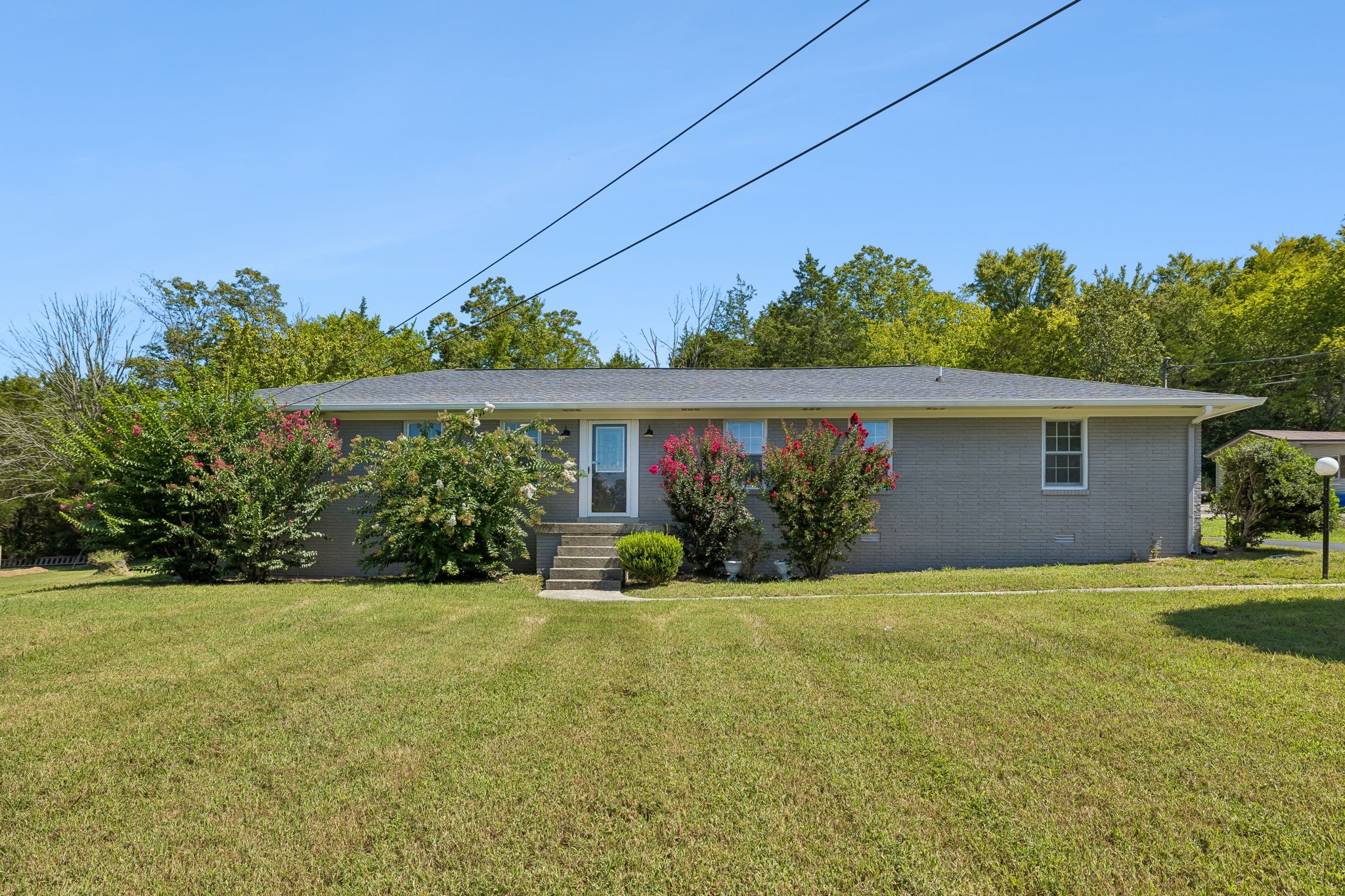 212 Dixon Springs Hwy