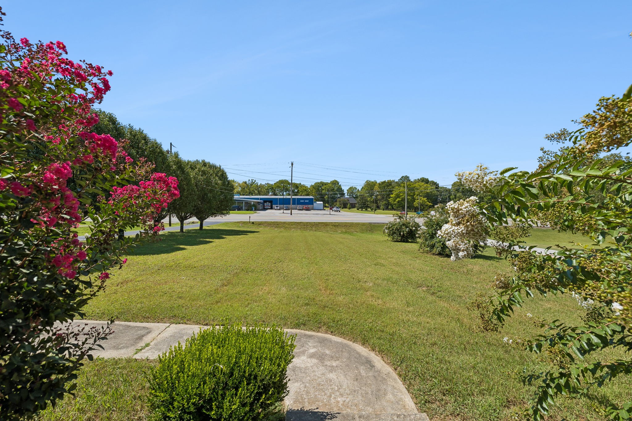 212 Dixon Springs Hwy