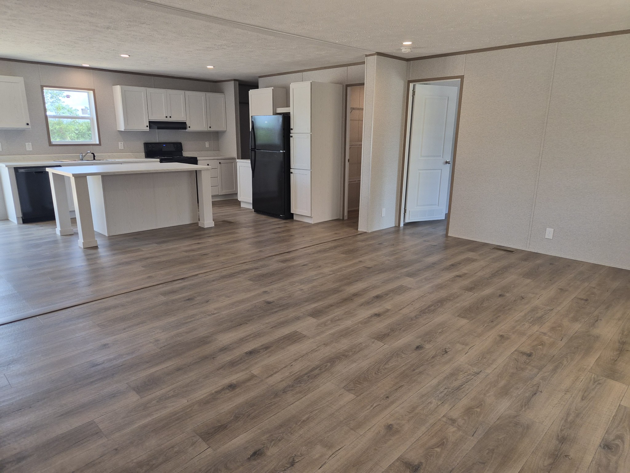 2153 Jefferson Rd