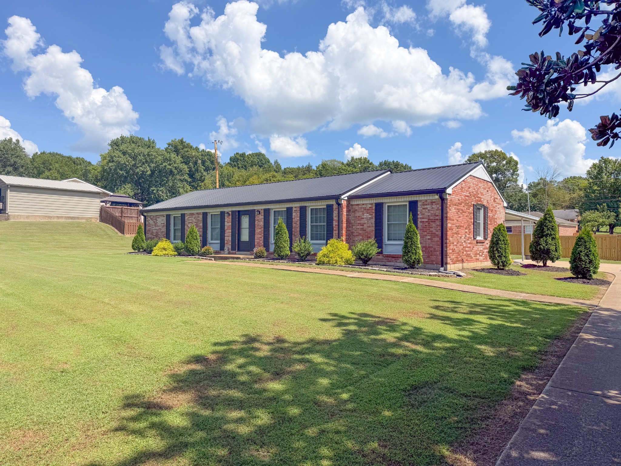 201 Glendale Dr