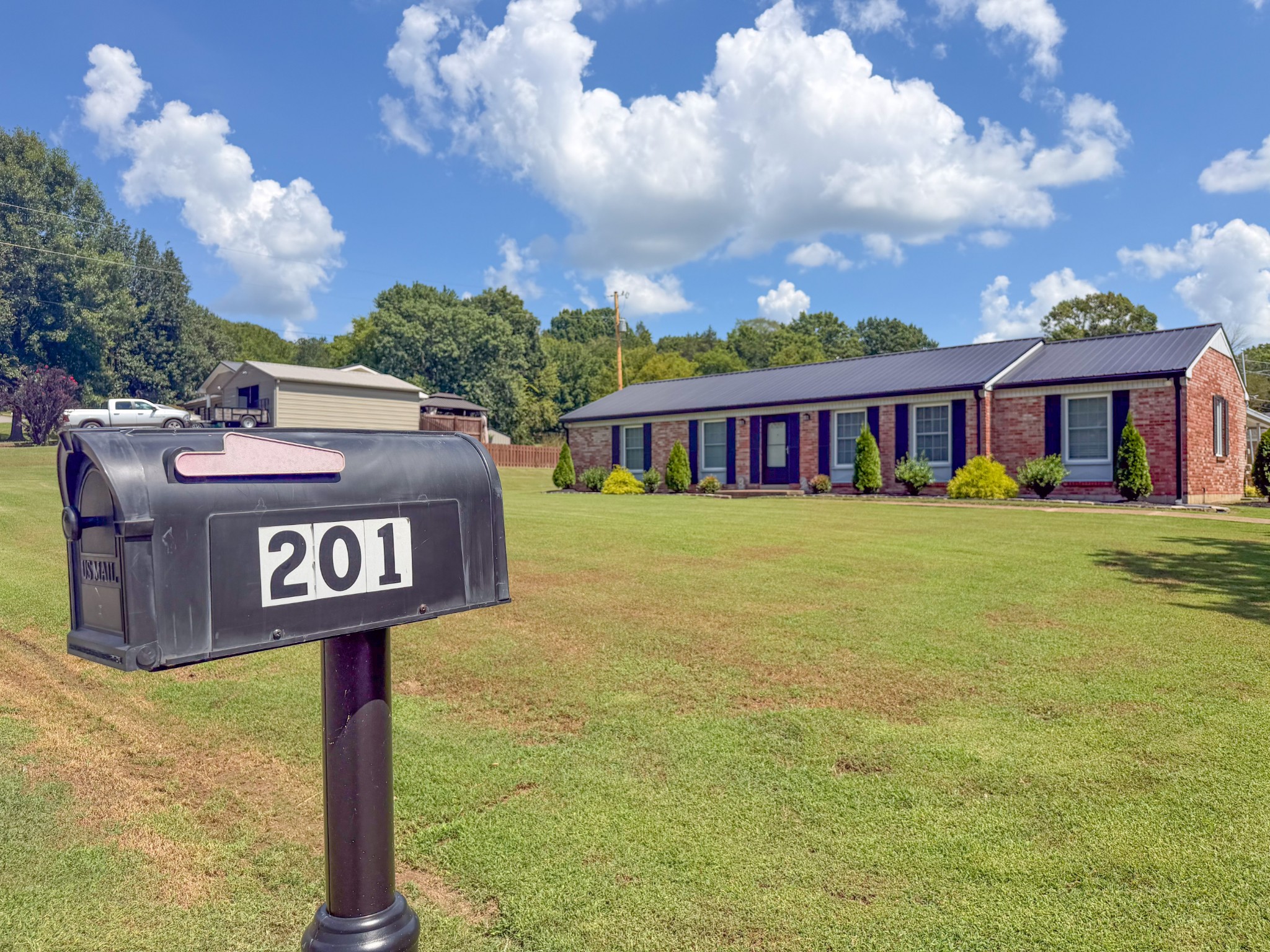 201 Glendale Dr