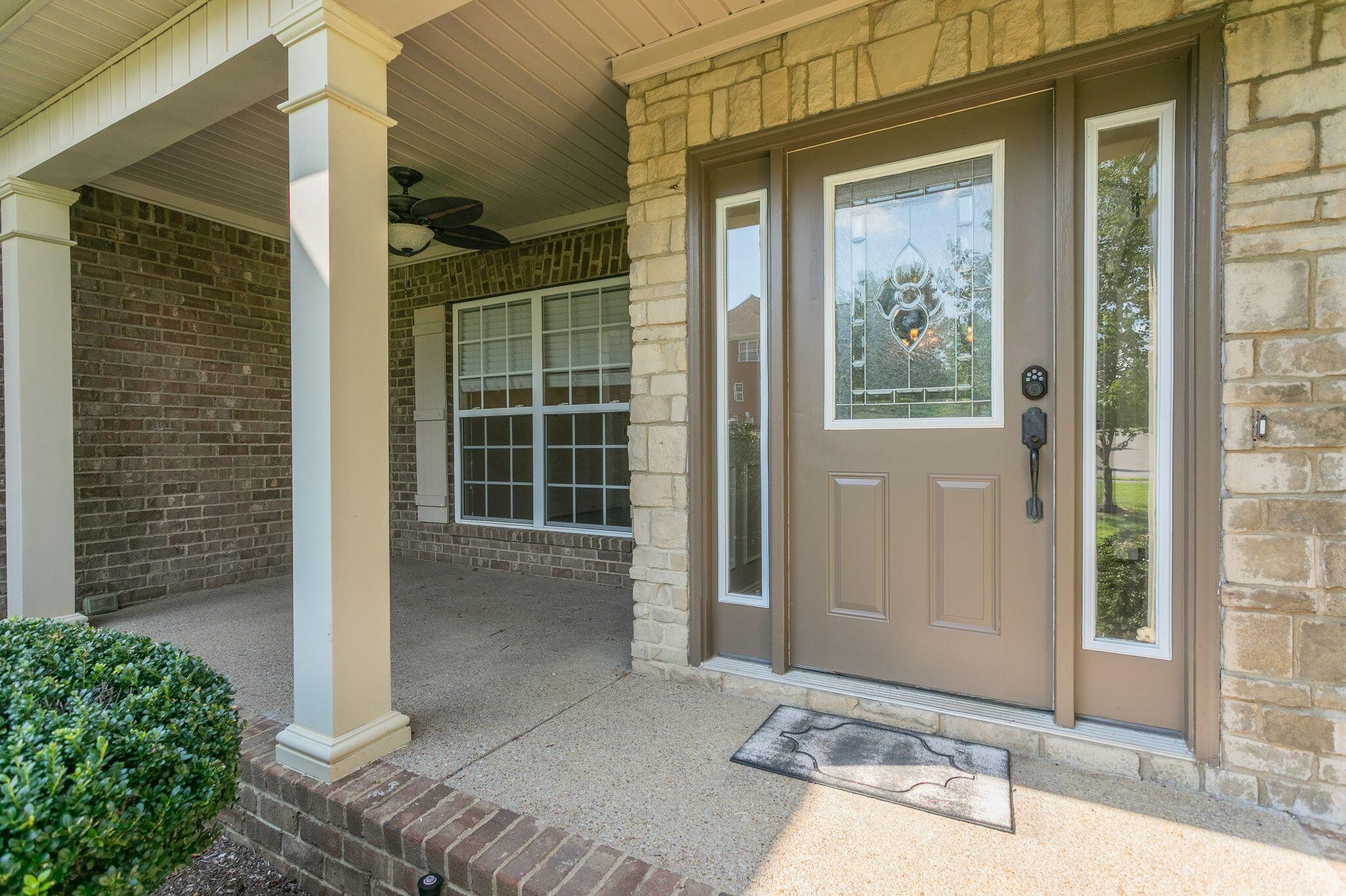 1002 Glessner DR