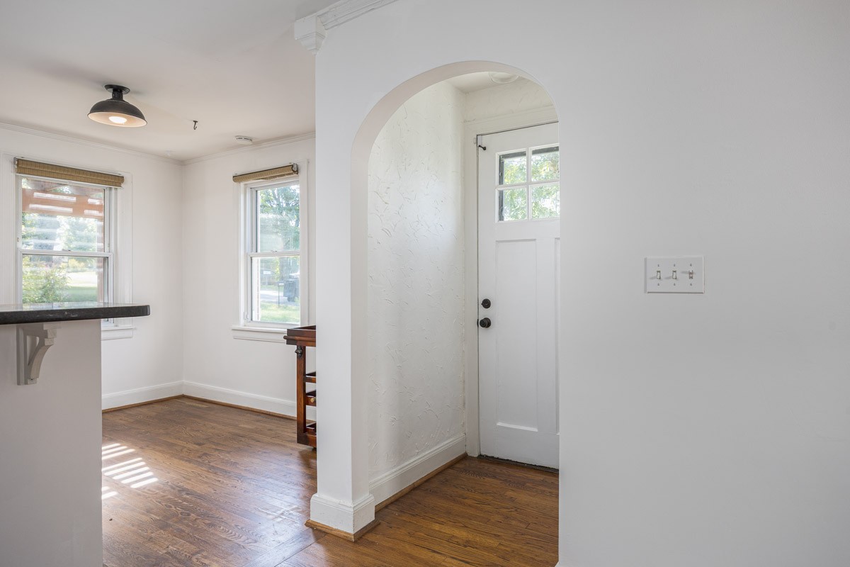 1005 Matthews Ave