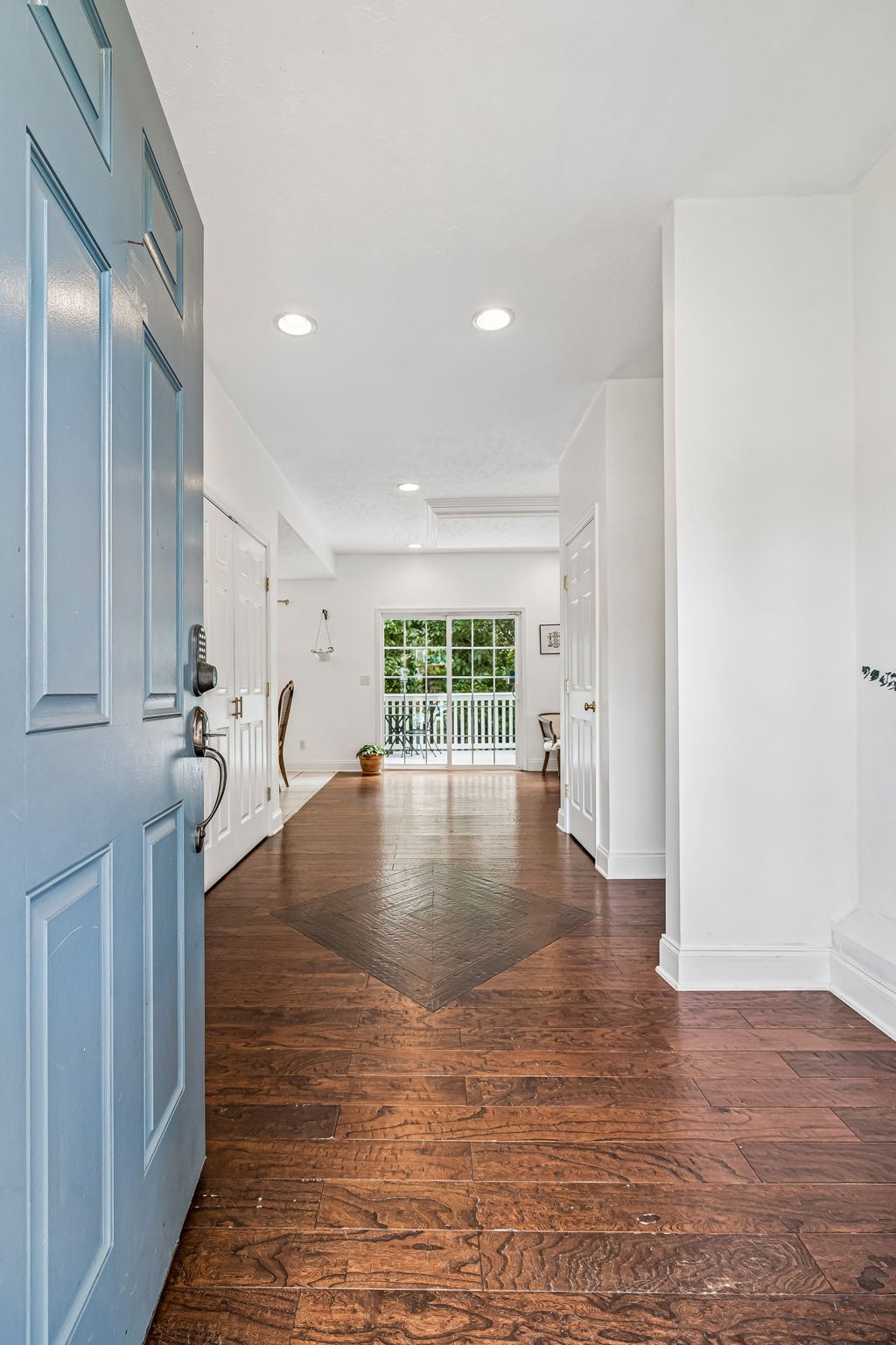 517 Elgin St