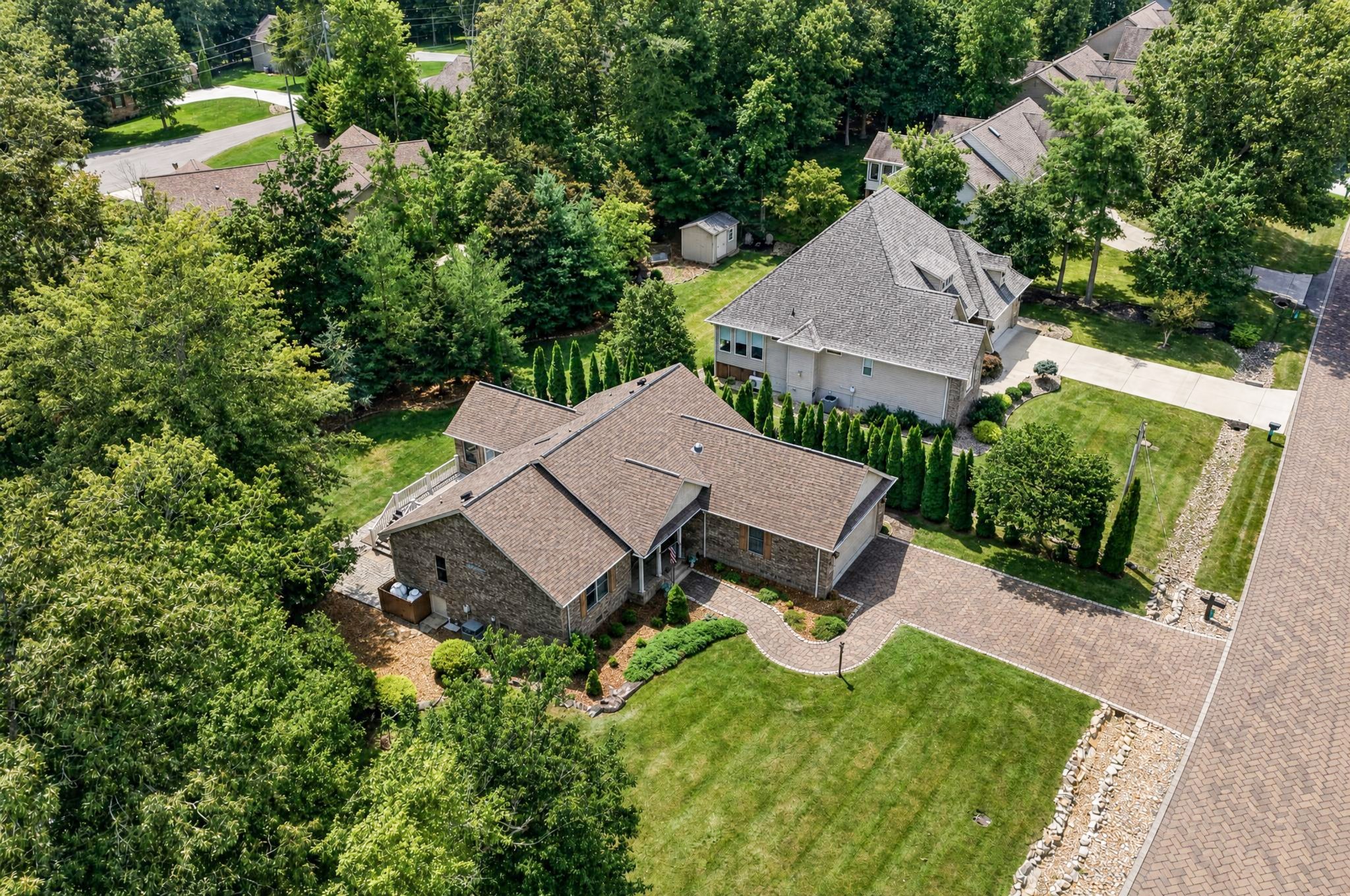 21 Thames Ct