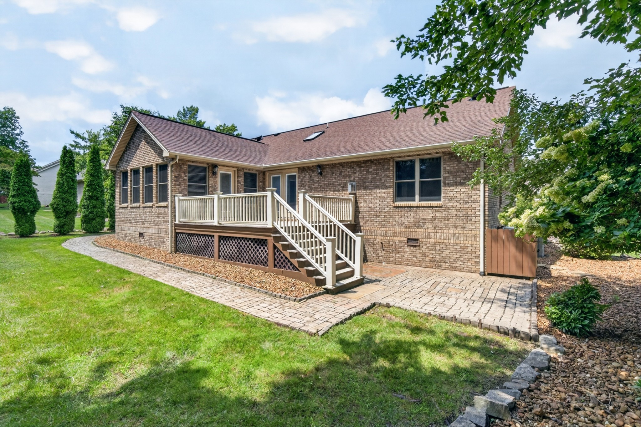 21 Thames Ct