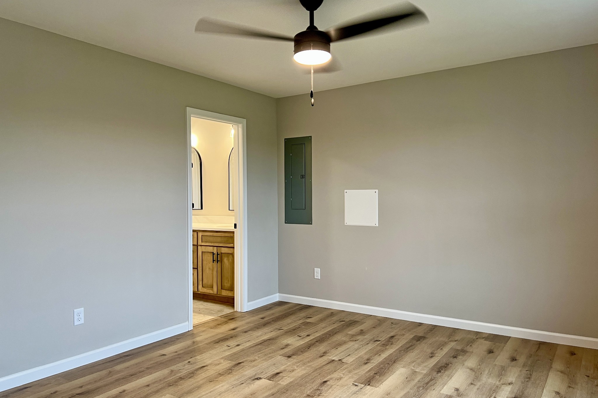 1101 Brook Ct