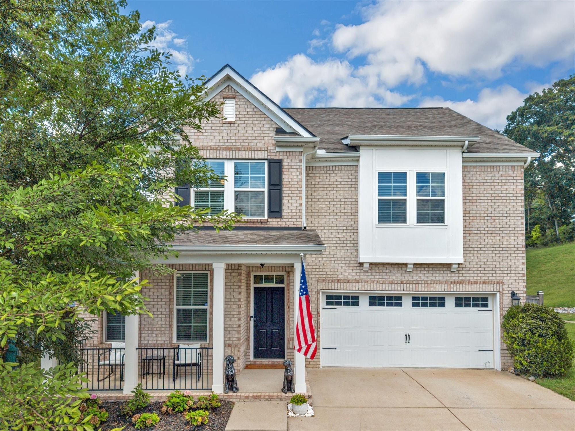 1909 Stonewater Dr