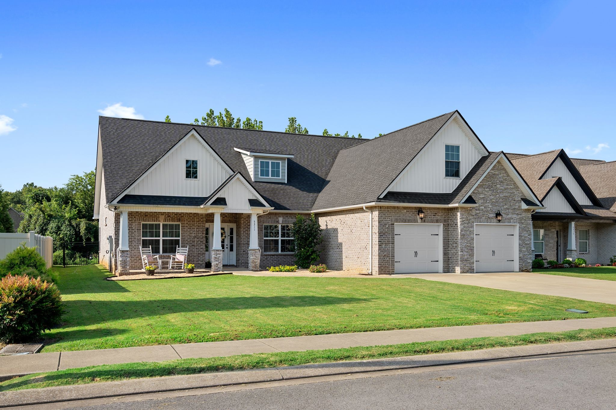 5311 Honeybee Dr