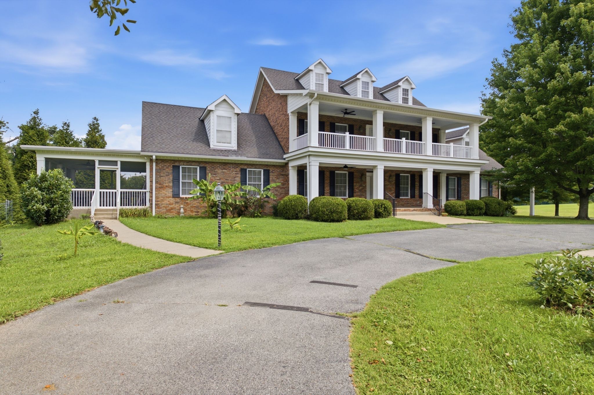 444 Old Pond Lane