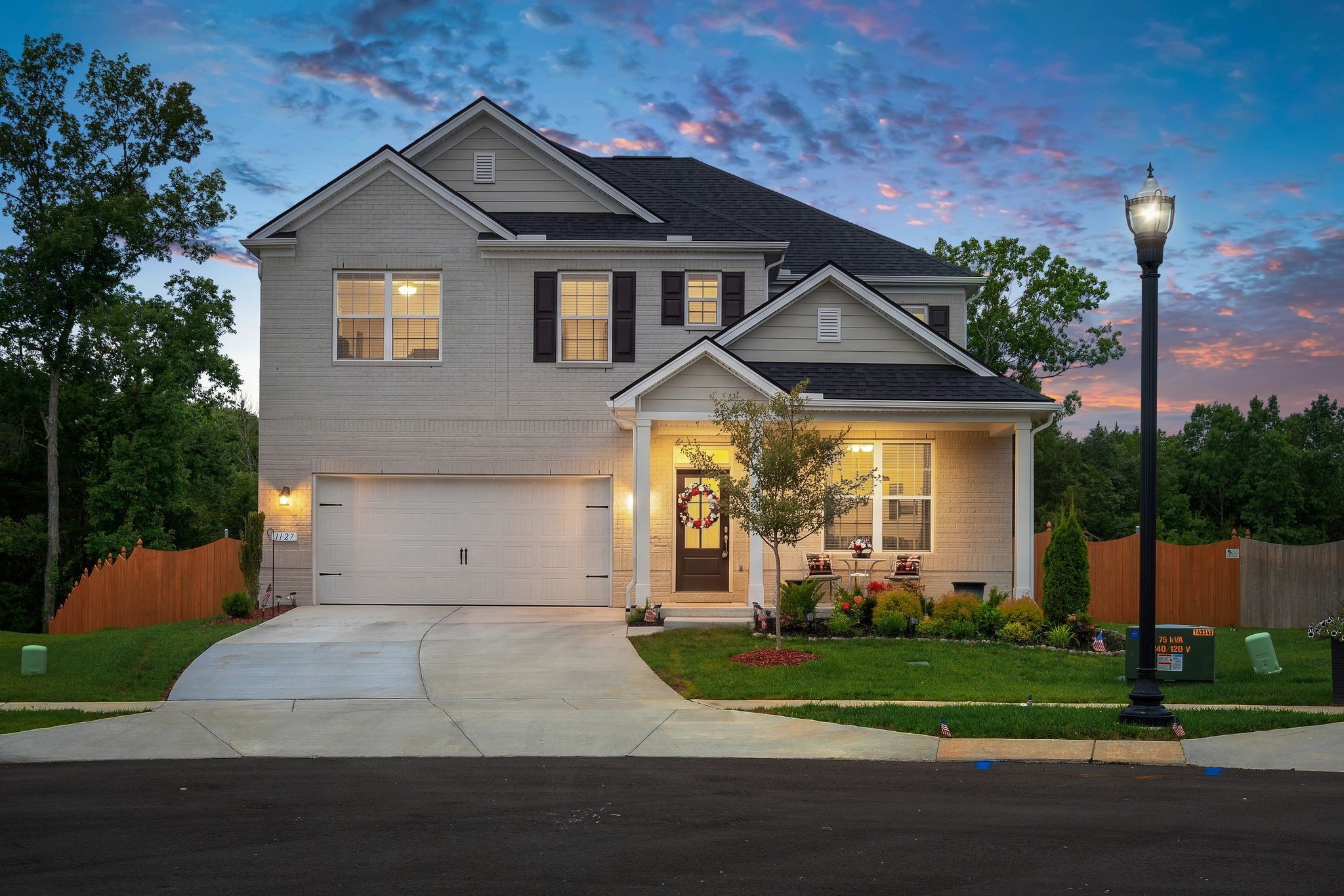 1127 Aster Pl