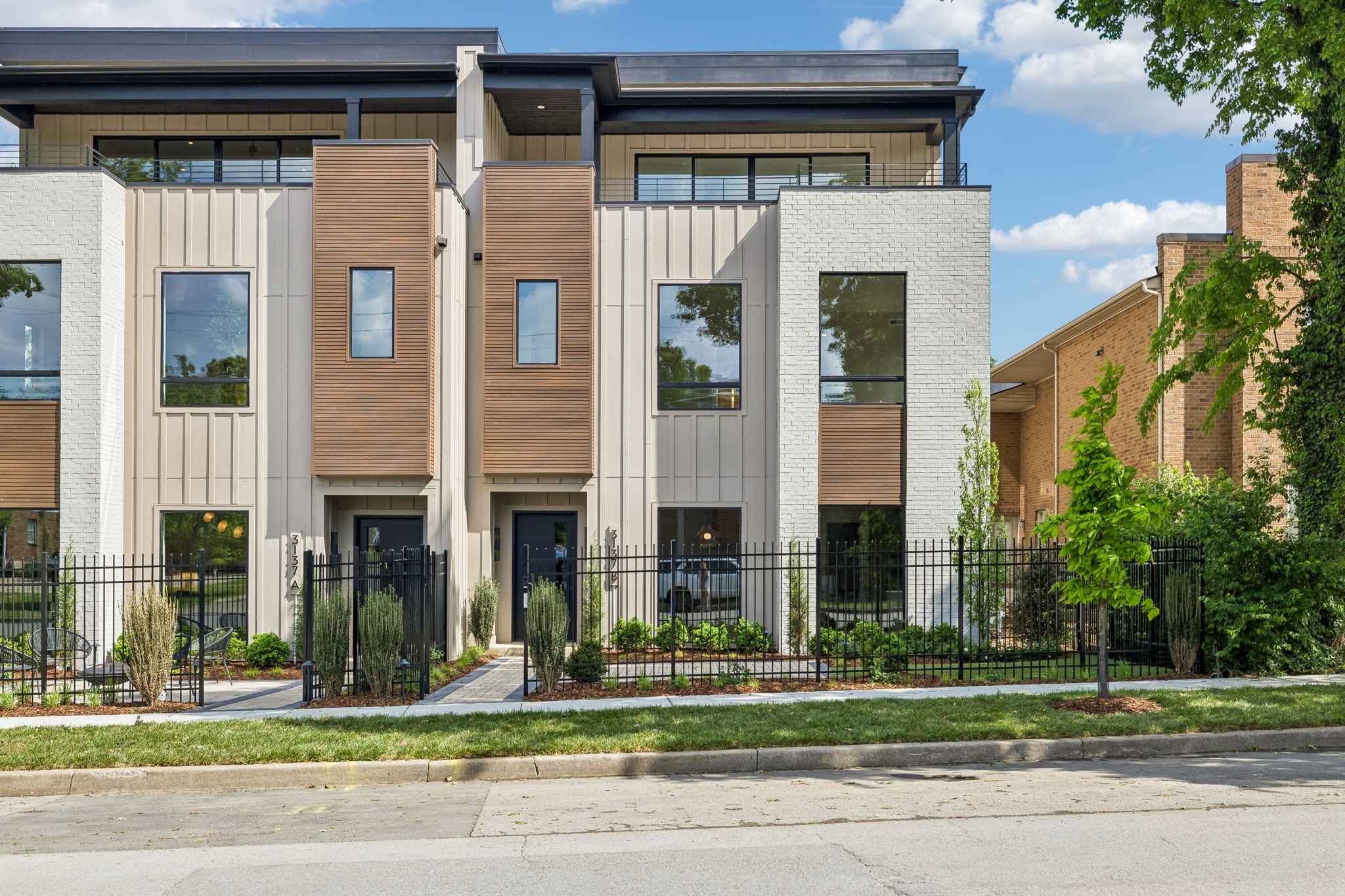 3137B Long Blvd