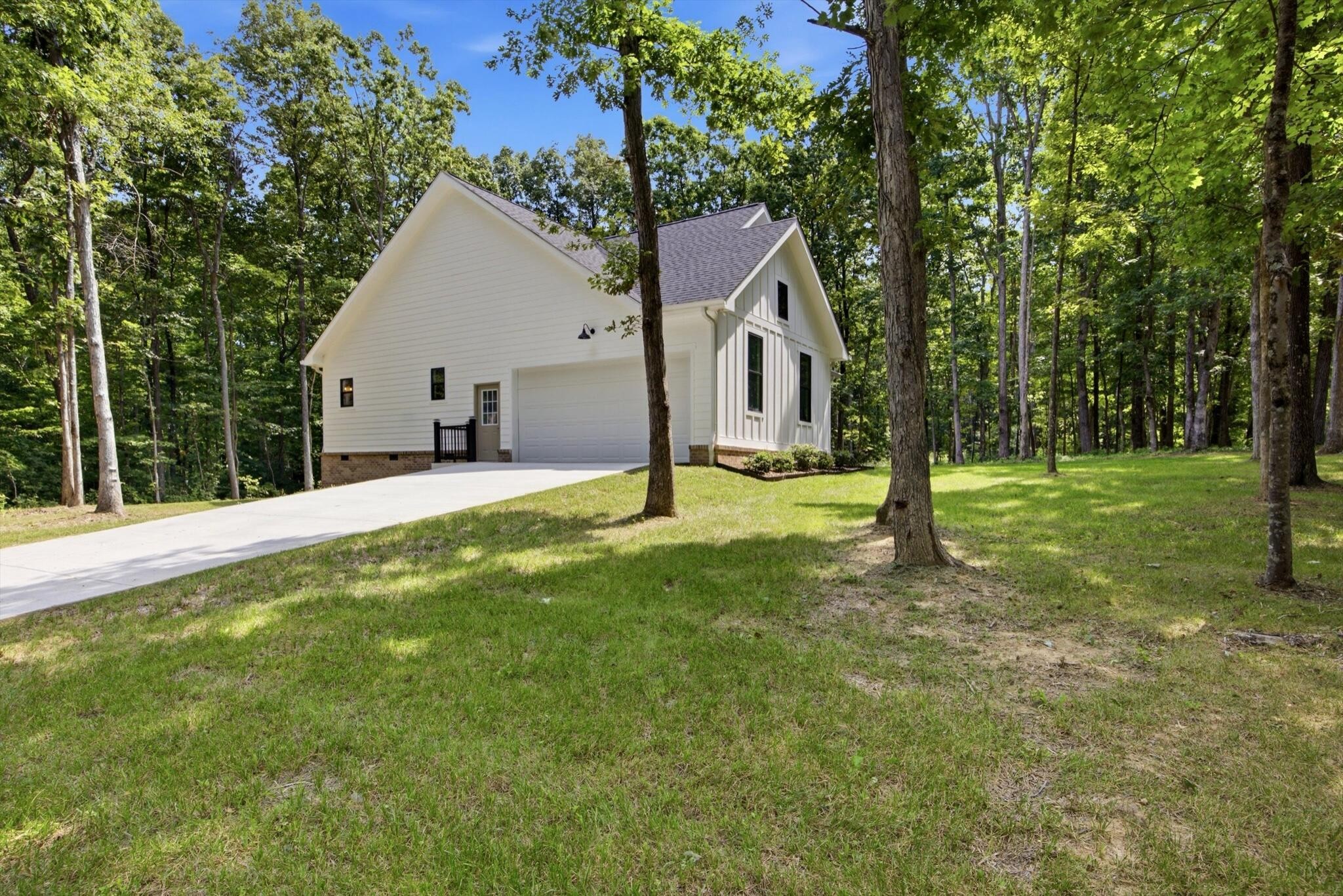 252 Woodland Way