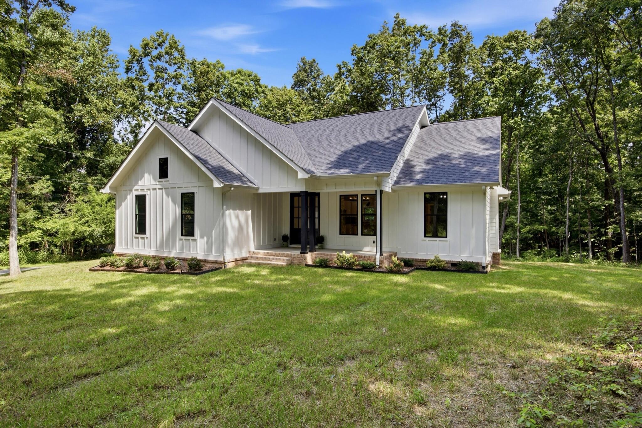 252 Woodland Way