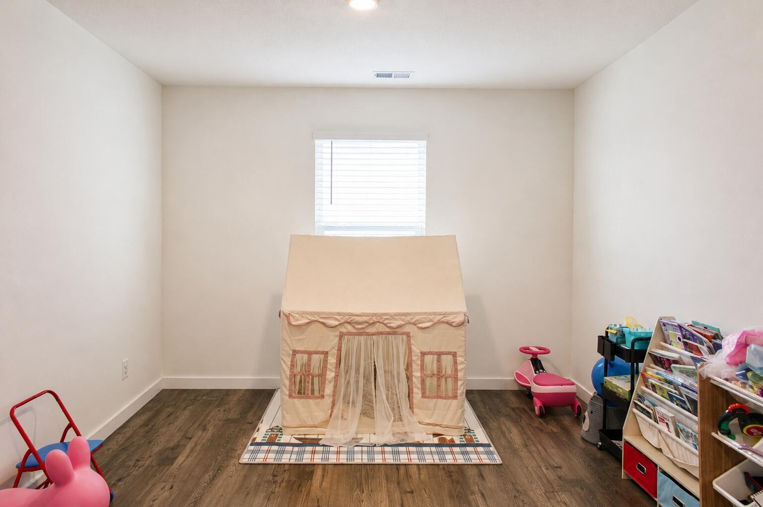 3958 Billie Lane, NE