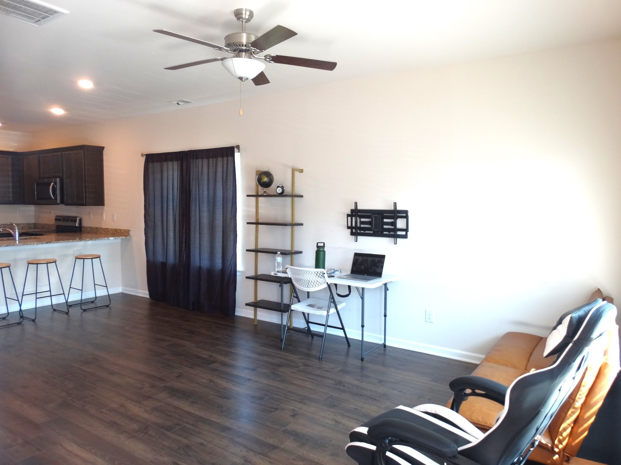4053 Cody Dr