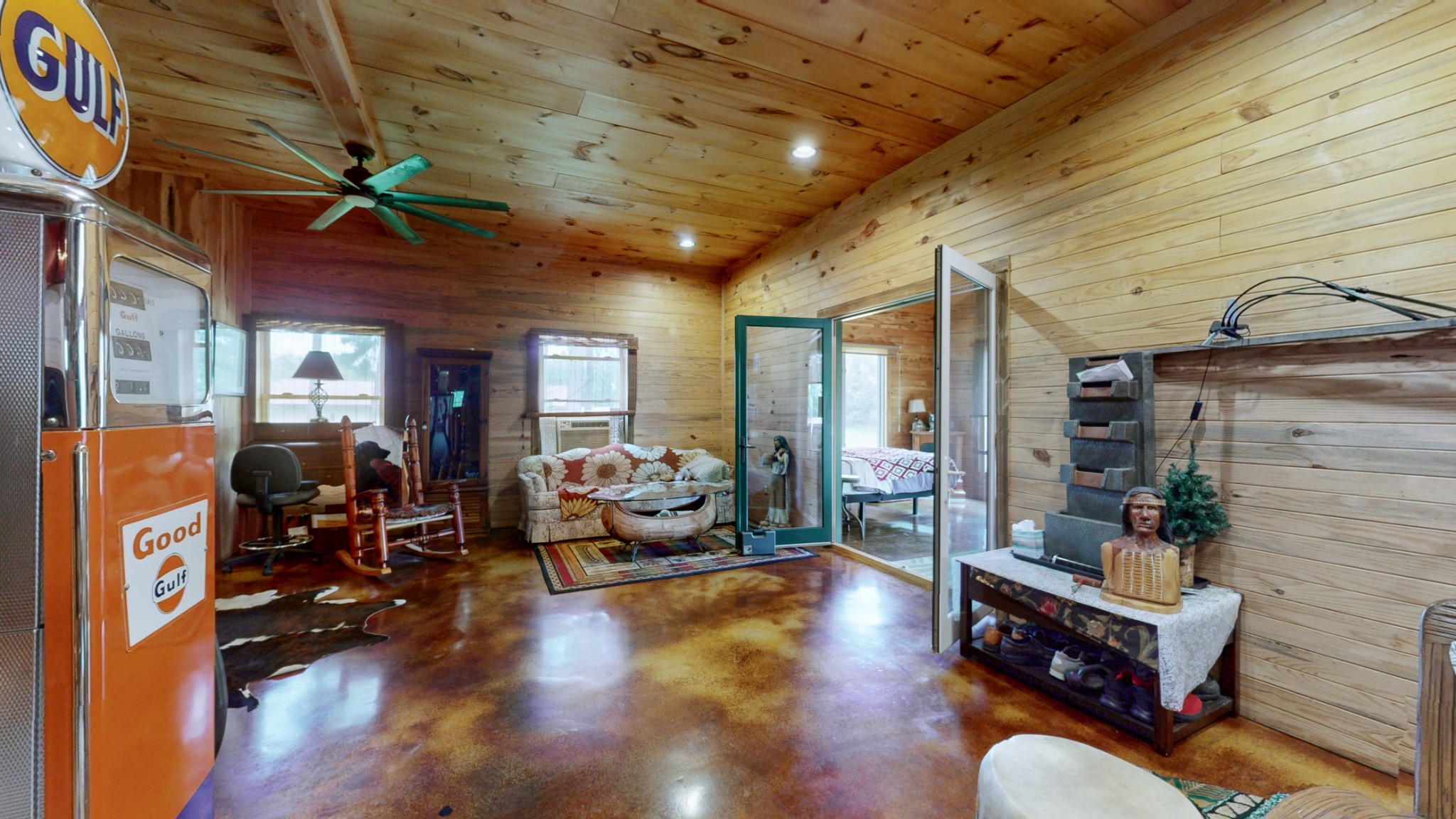 8774 Highway 641, N