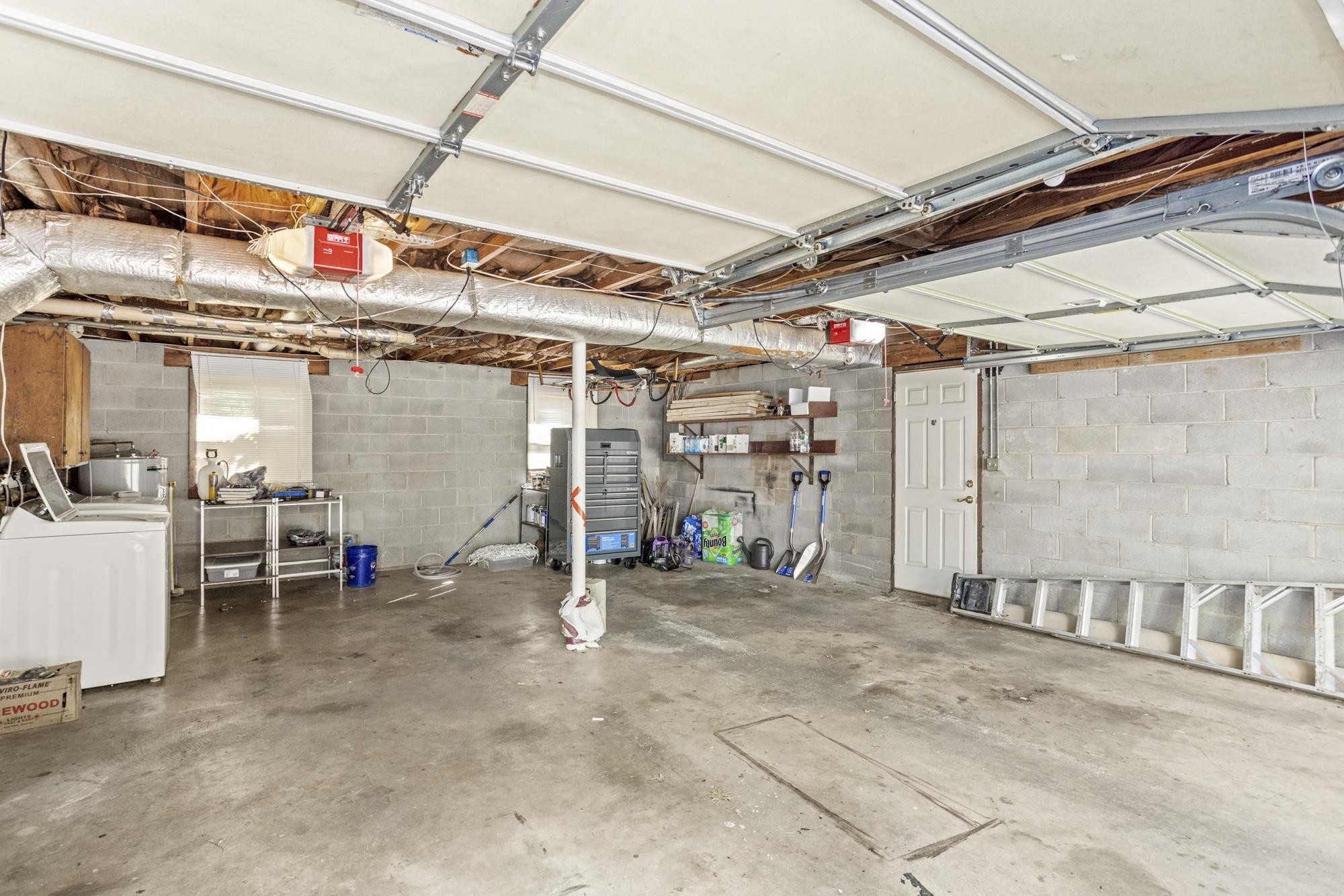 218 Cedarview Dr