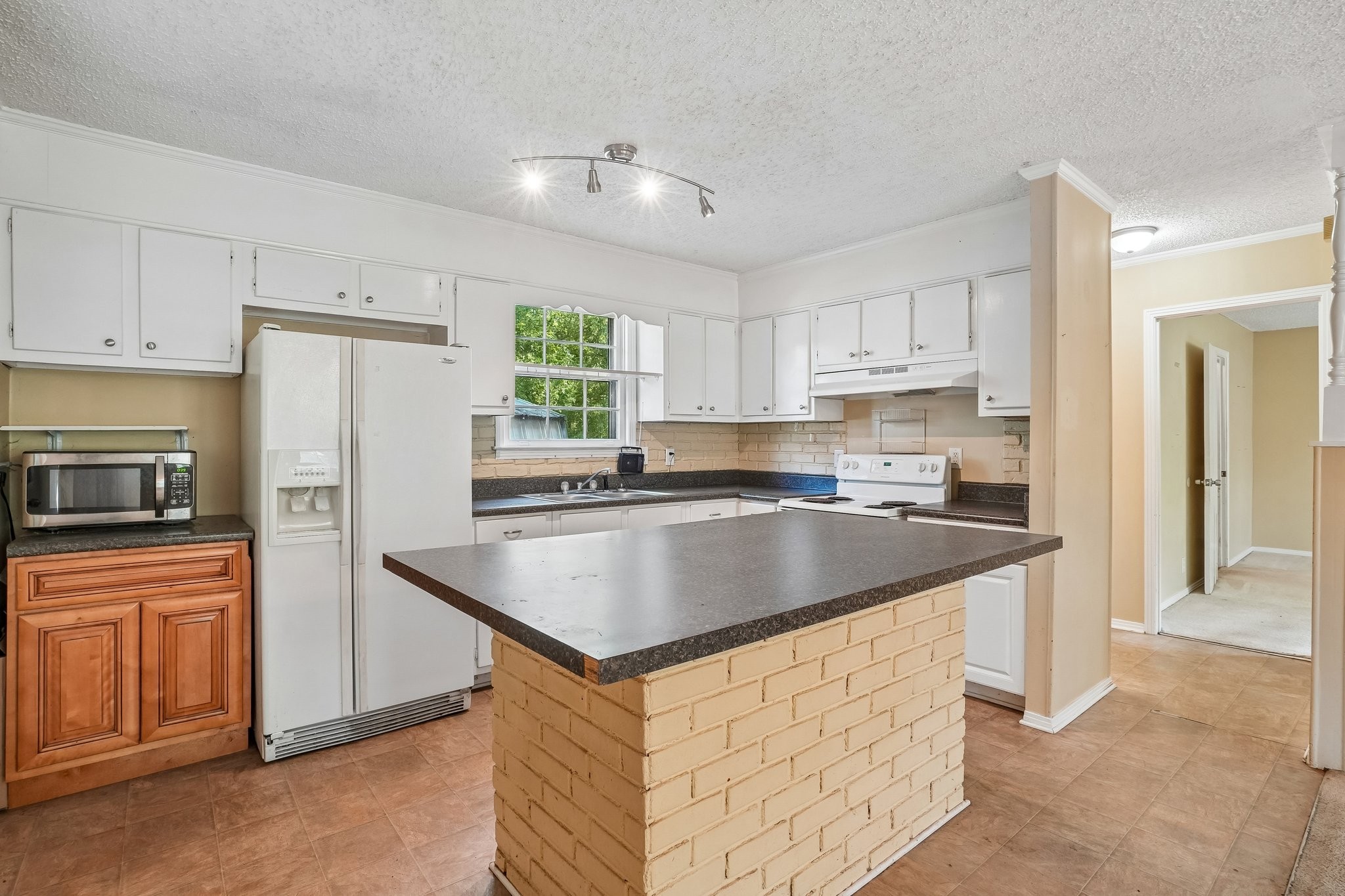 103 Mountainwood Dr
