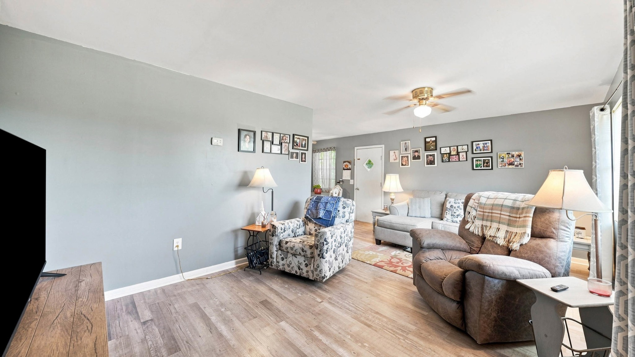2462 Oak Cir, SW