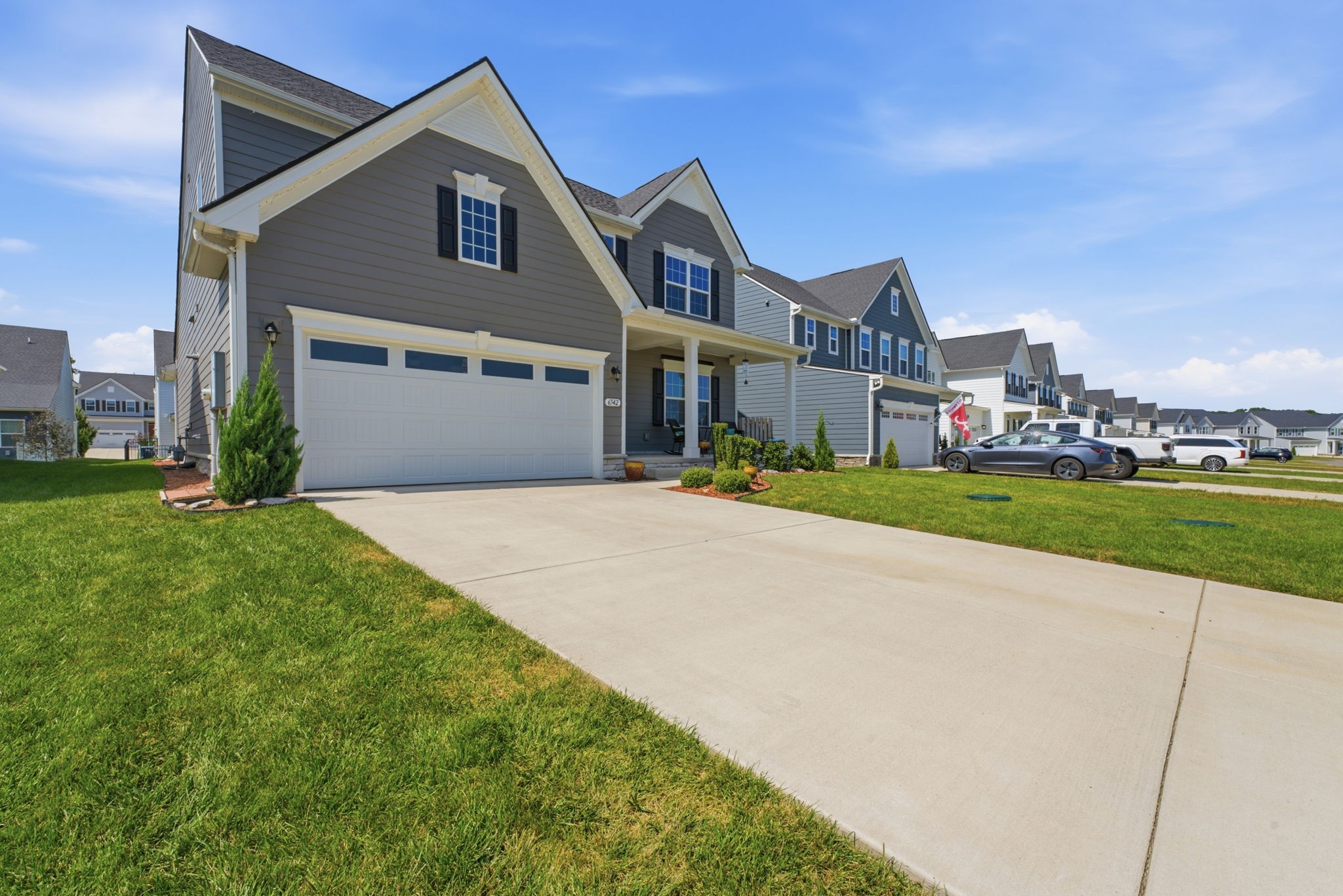 6542 Outlook Dr