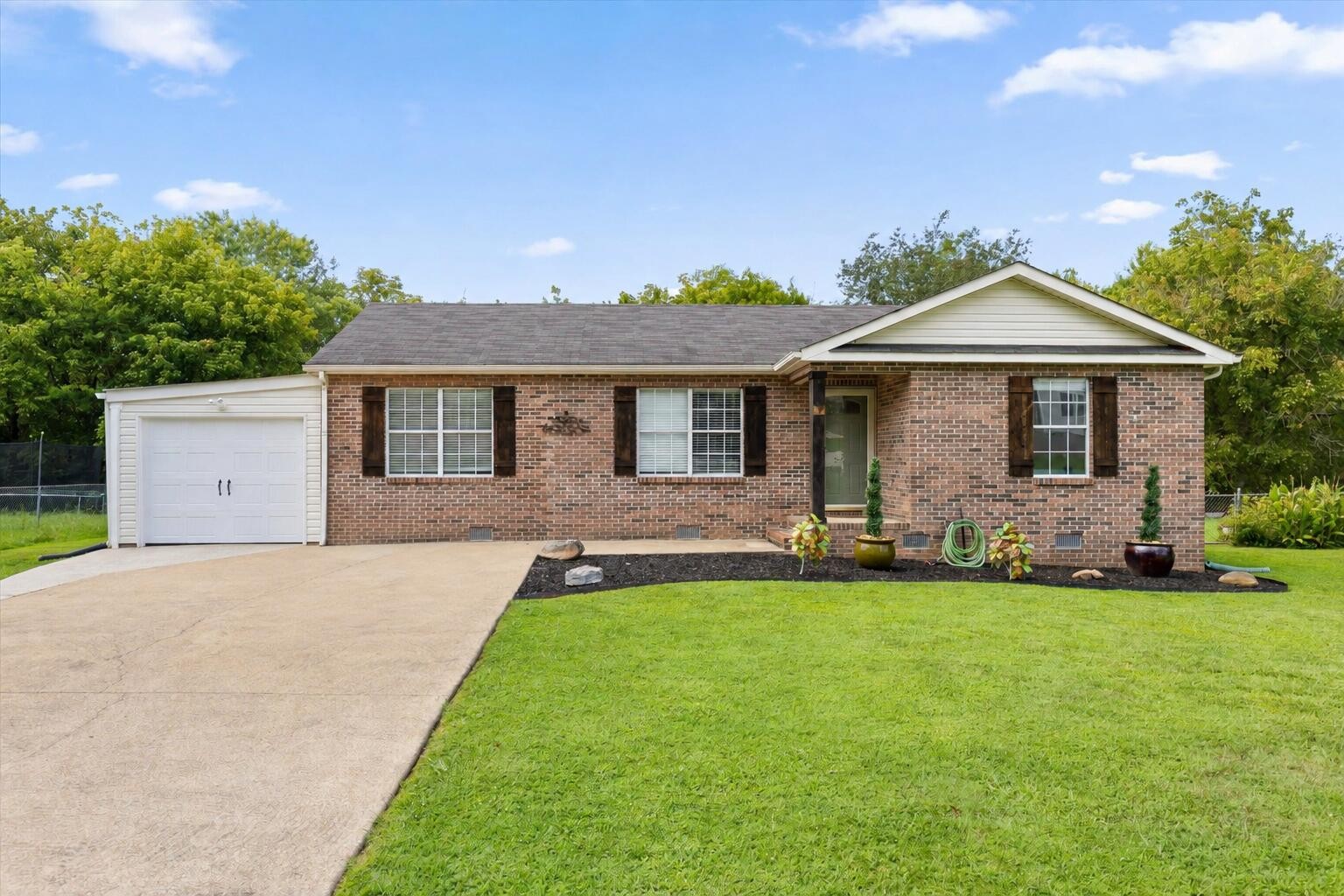 2660 Rogers Drive, SE