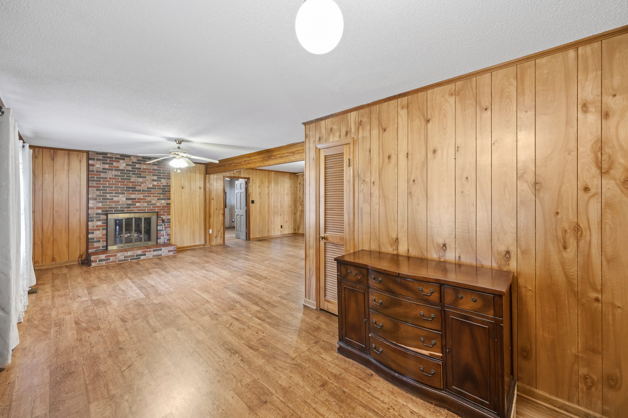 2225 Sand Ridge Rd