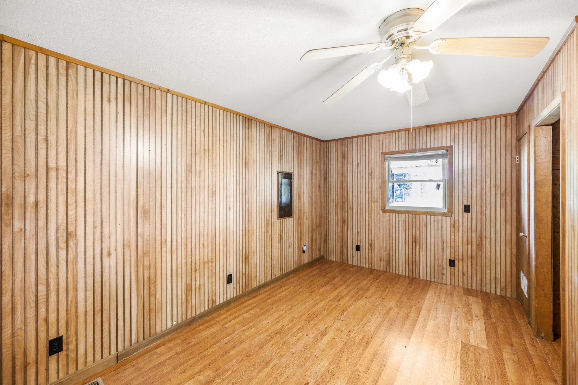 2225 Sand Ridge Rd