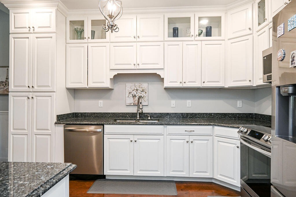 4878 Grove Park Drive, NE
