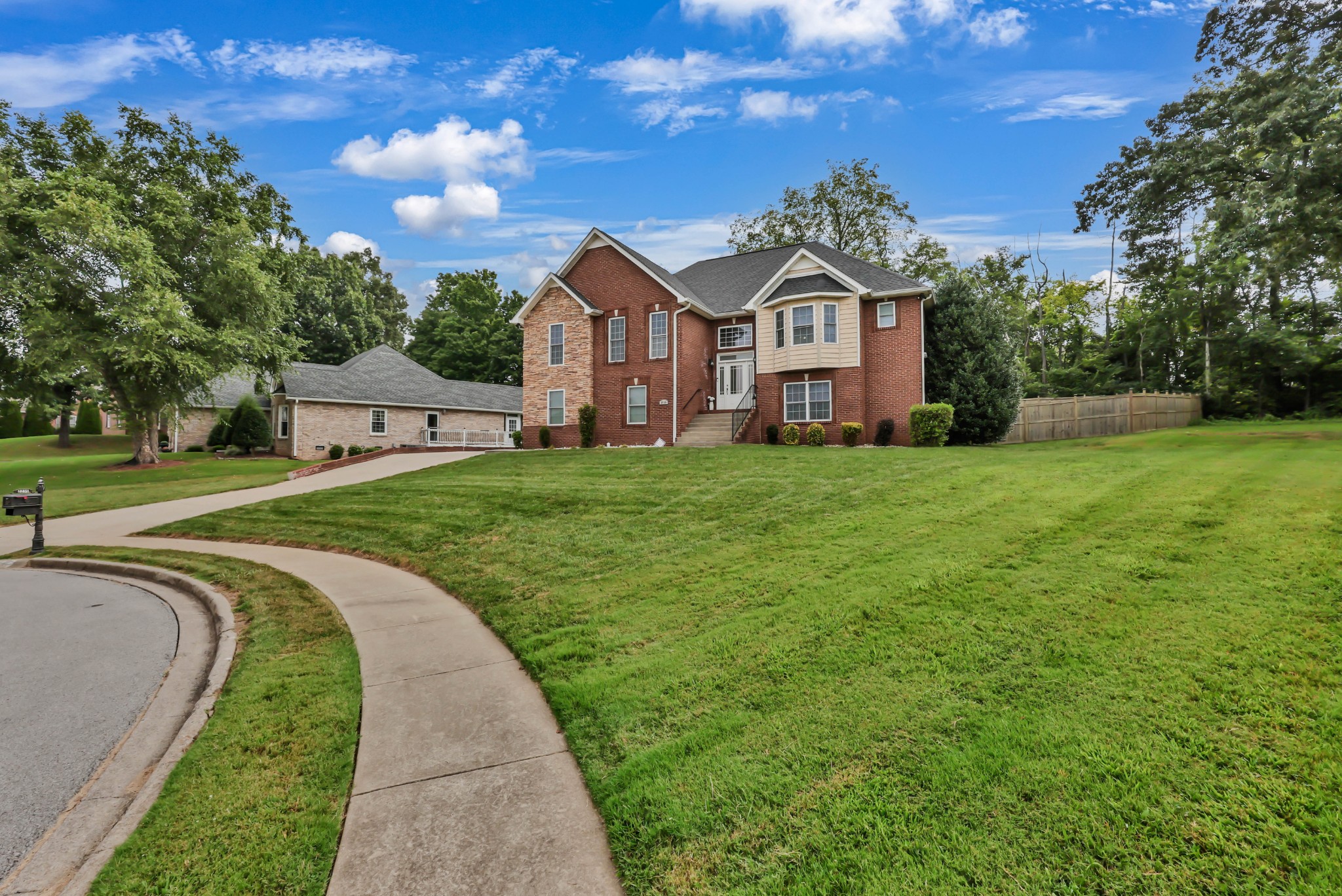 2235 Jasmine Dr