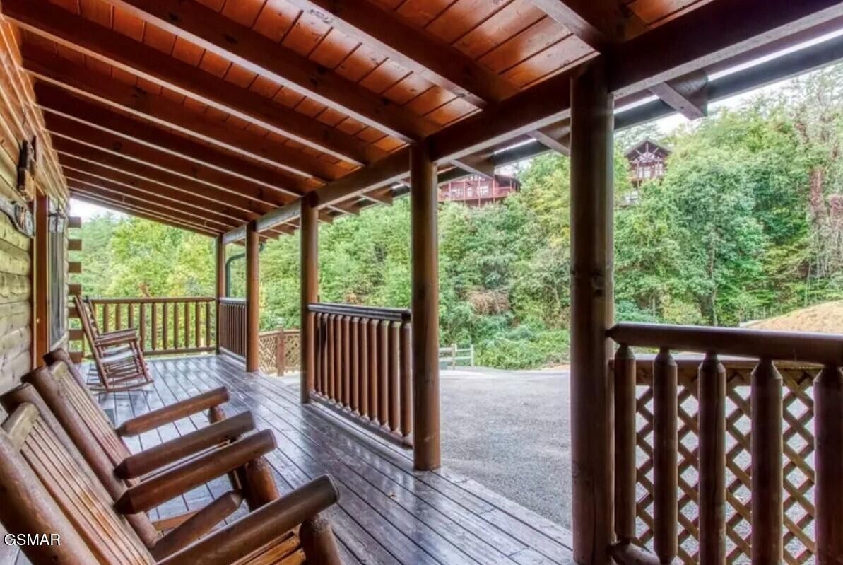 3160 White Falcon Way