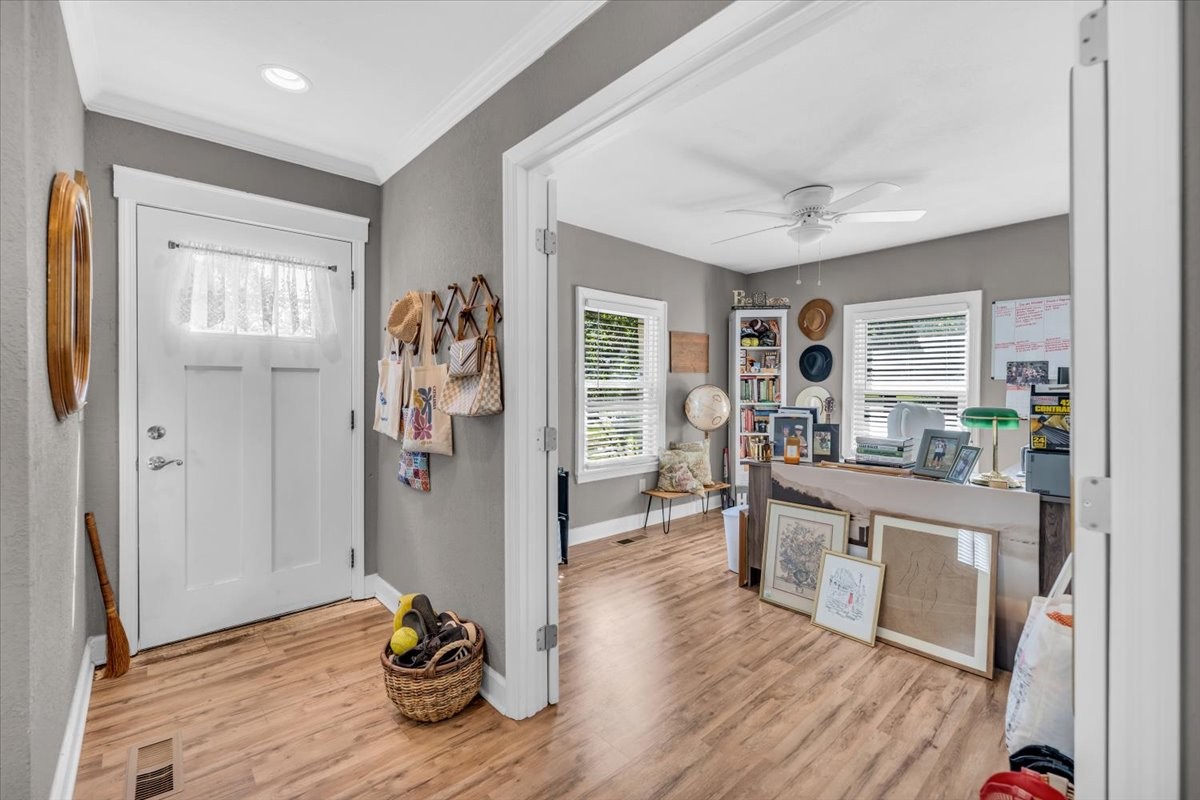 108 Greenwood Acres Dr