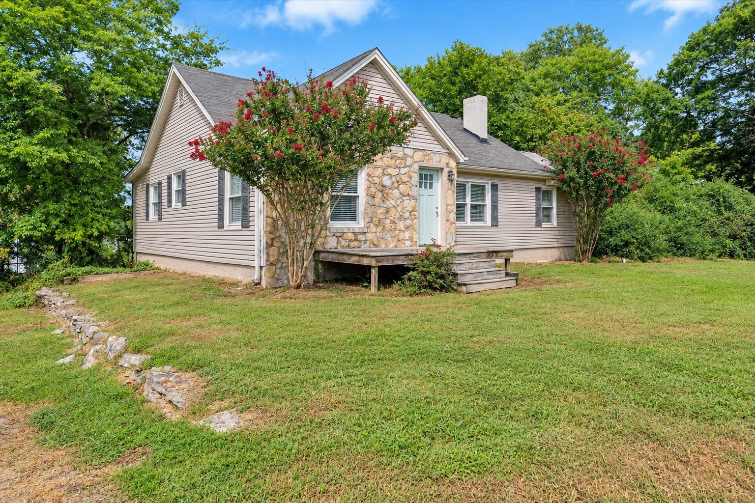 108 Greenwood Acres Dr