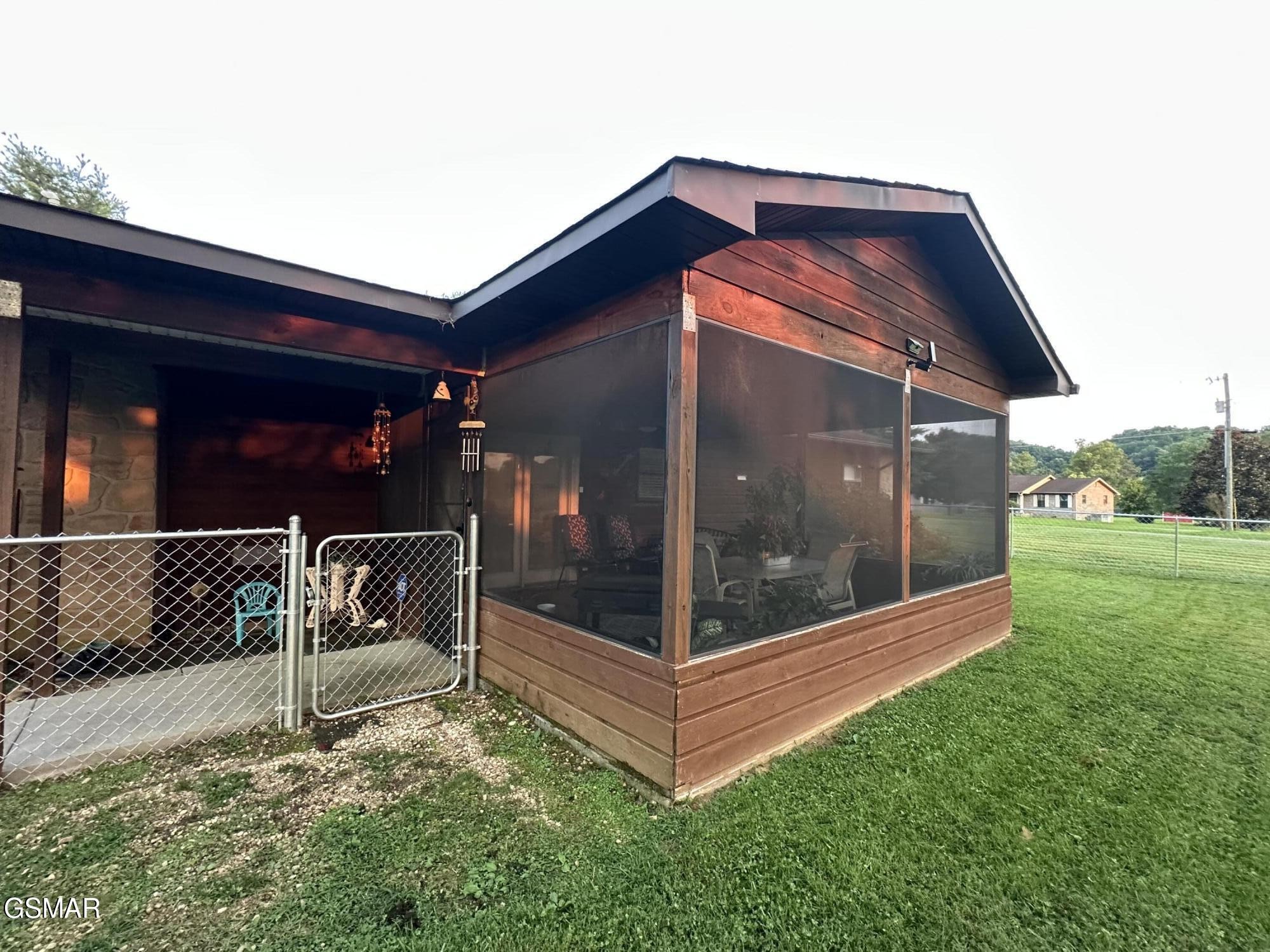 1017 Valley View Circle