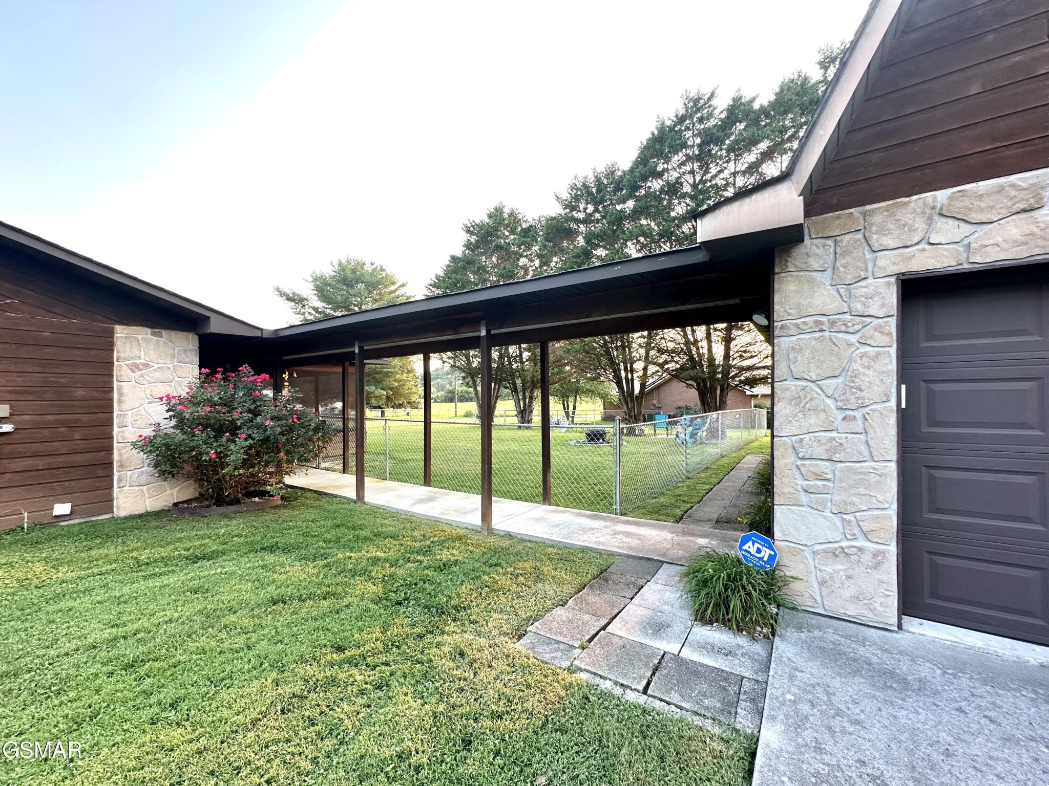 1017 Valley View Circle
