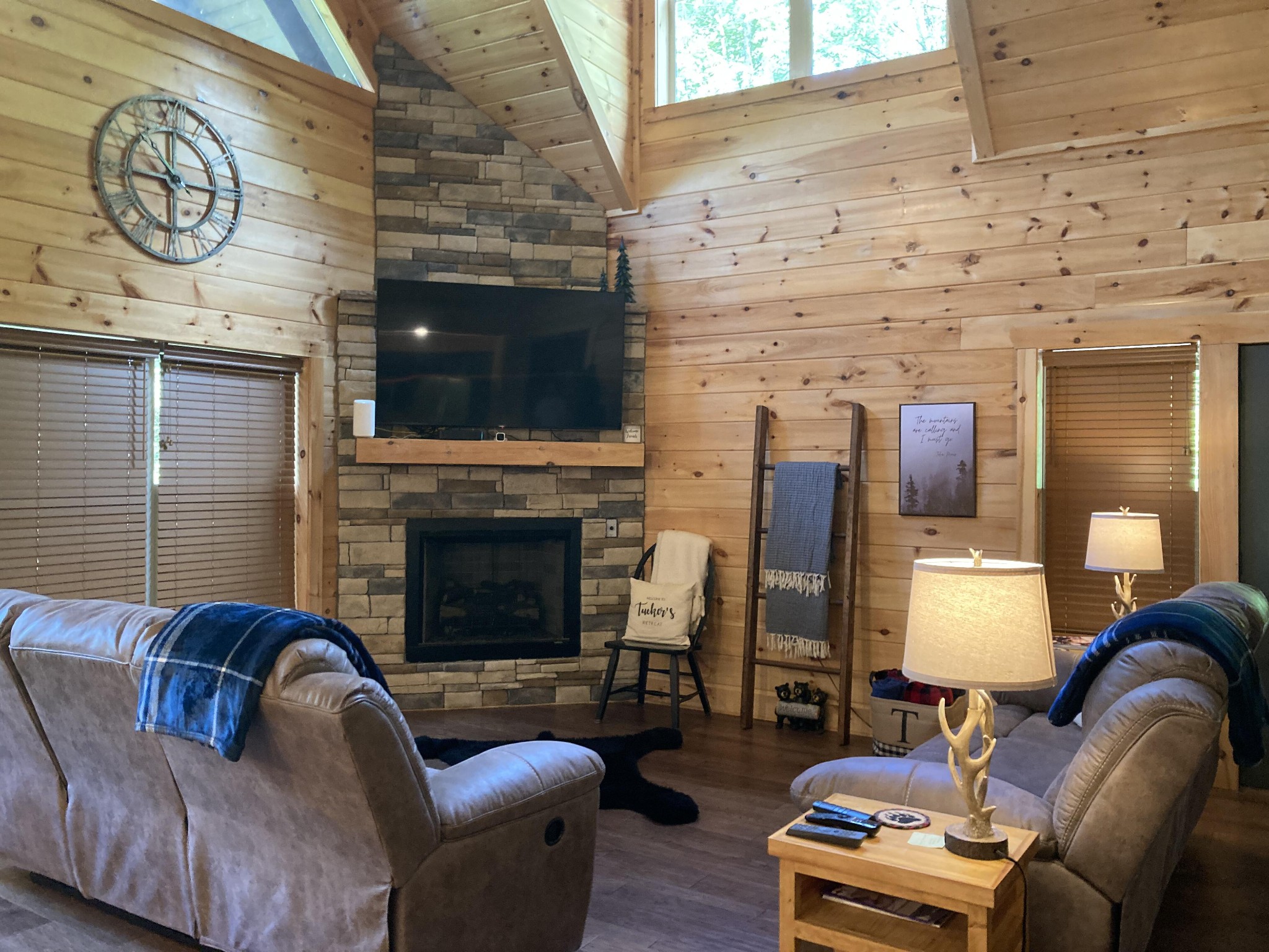 2809 Barefoot Pass Way