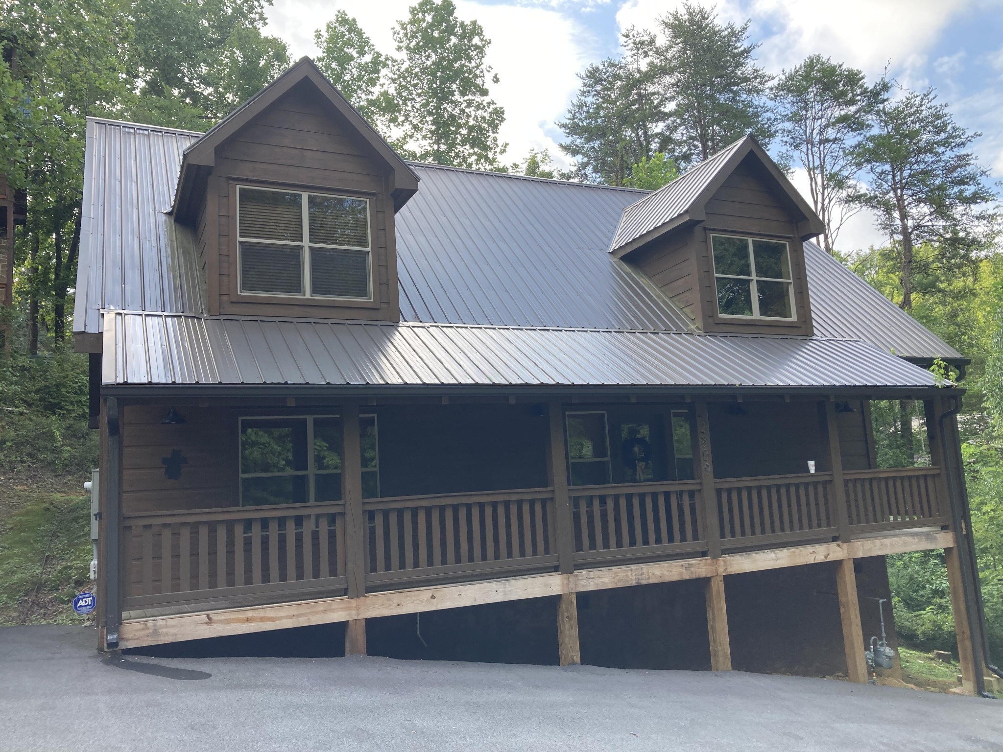 2809 Barefoot Pass Way