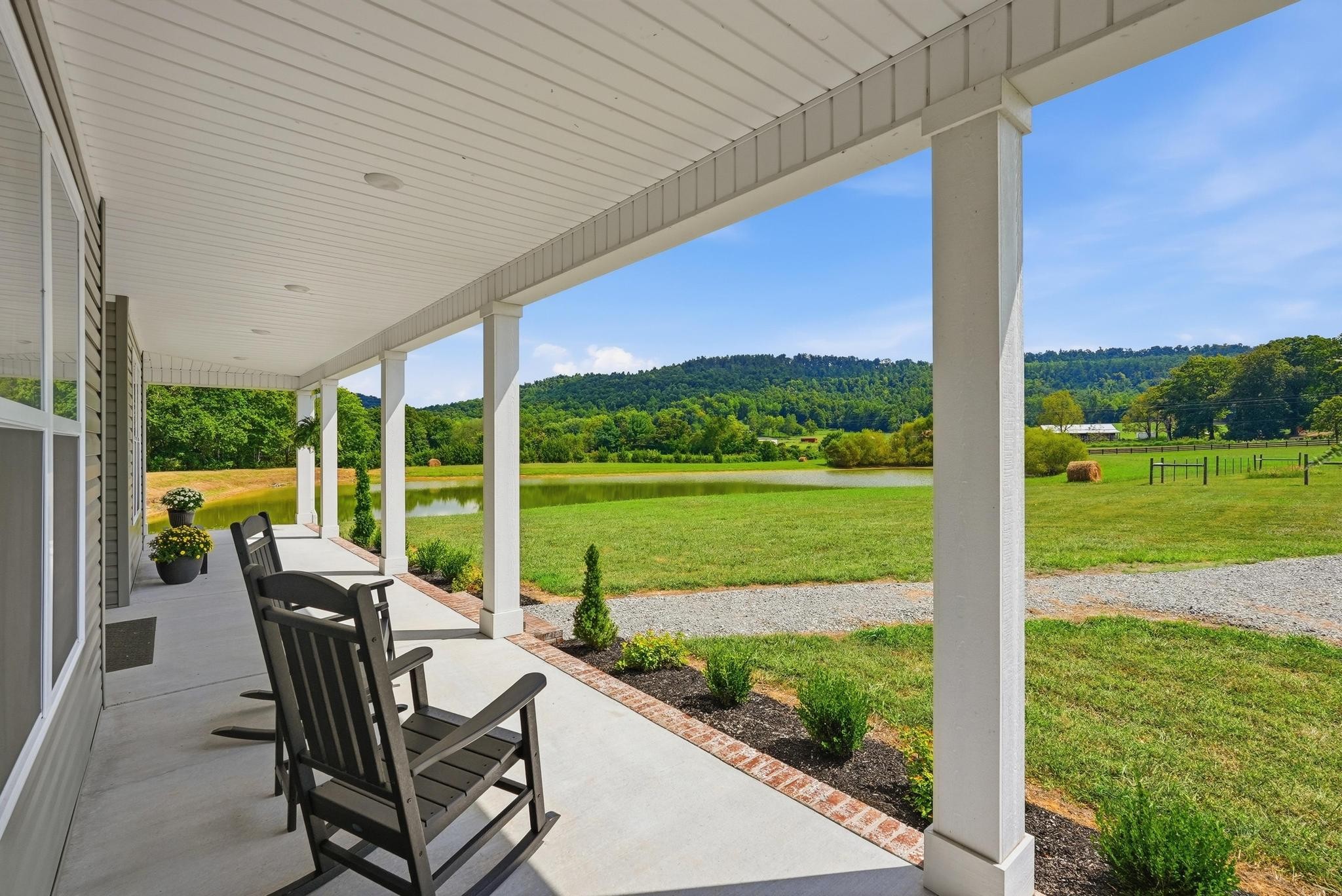 1692 Highland Mountain Rd