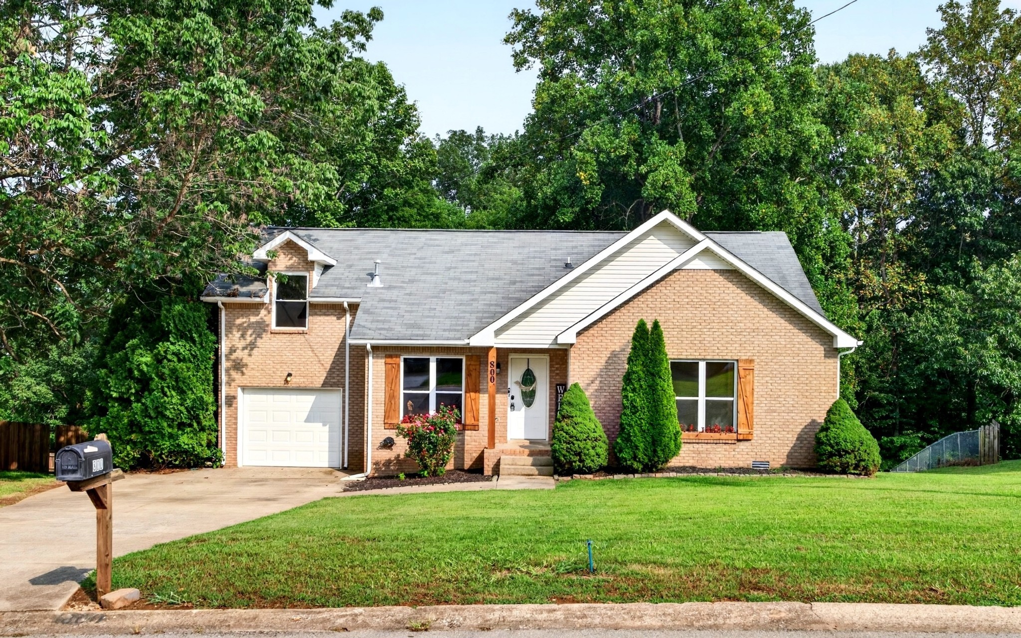 800 Leigh Ann Dr