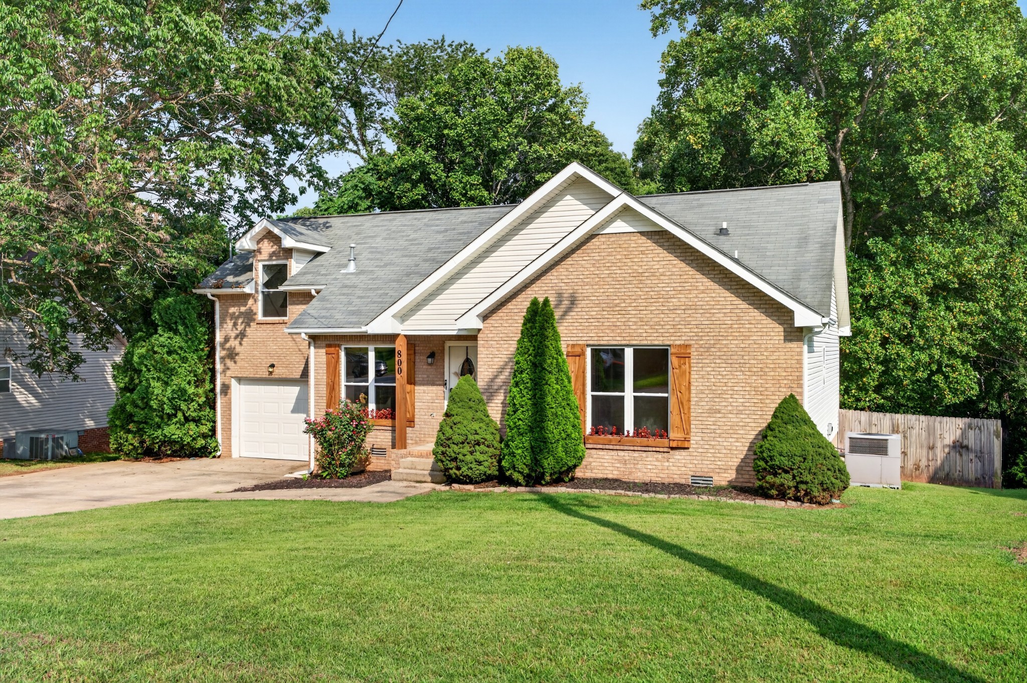 800 Leigh Ann Dr
