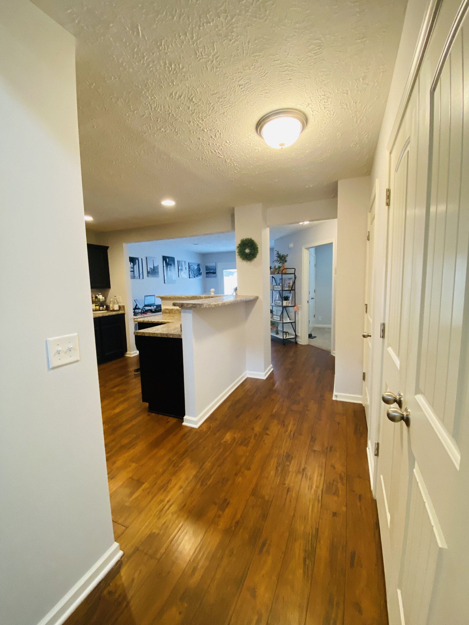 909 Granville Dr
