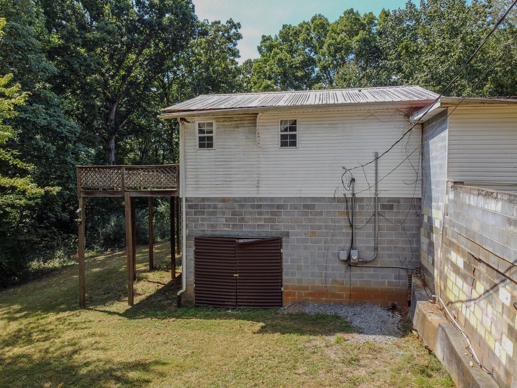 970 Highway 39, E