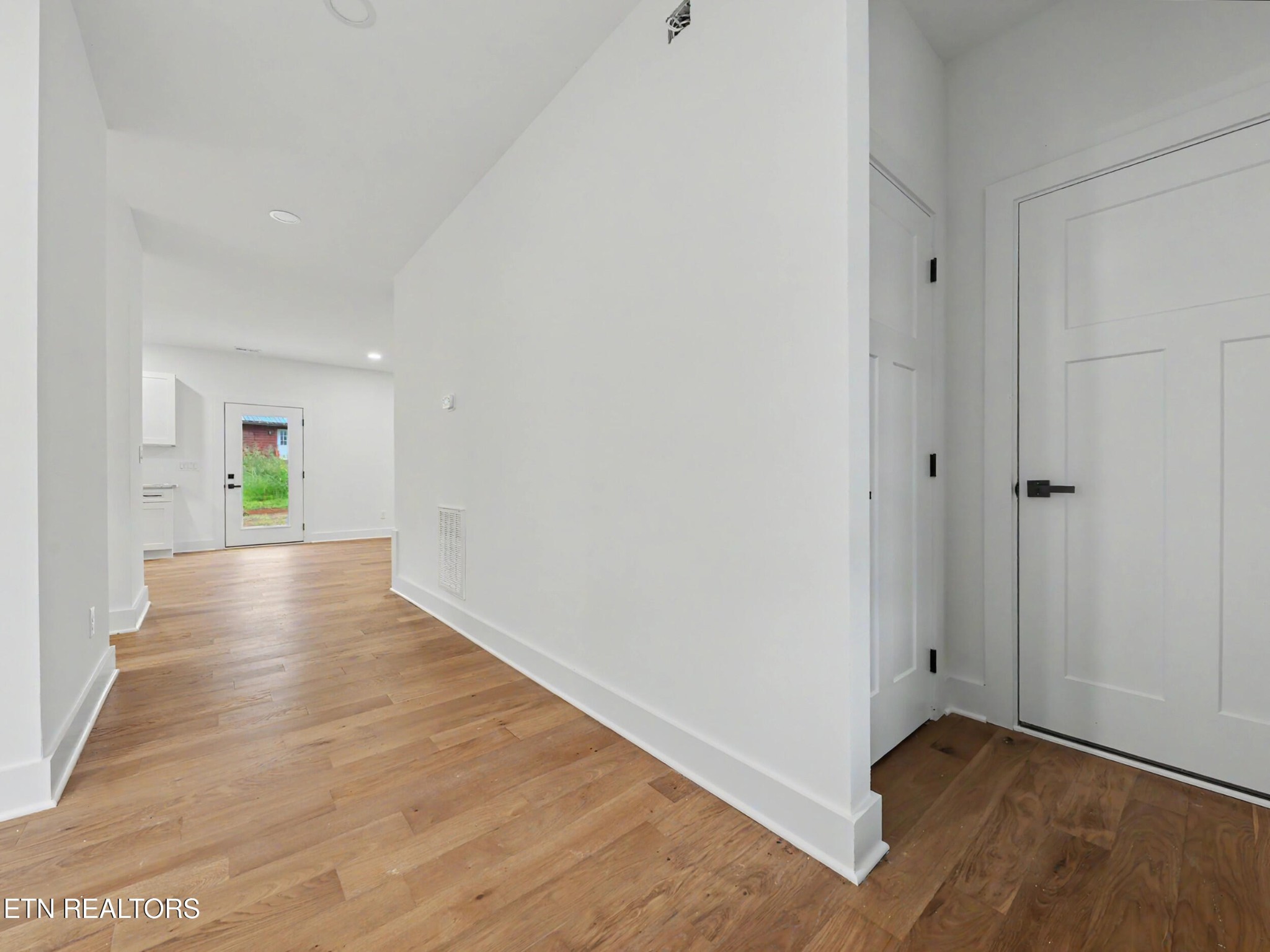5329 Arza Lane