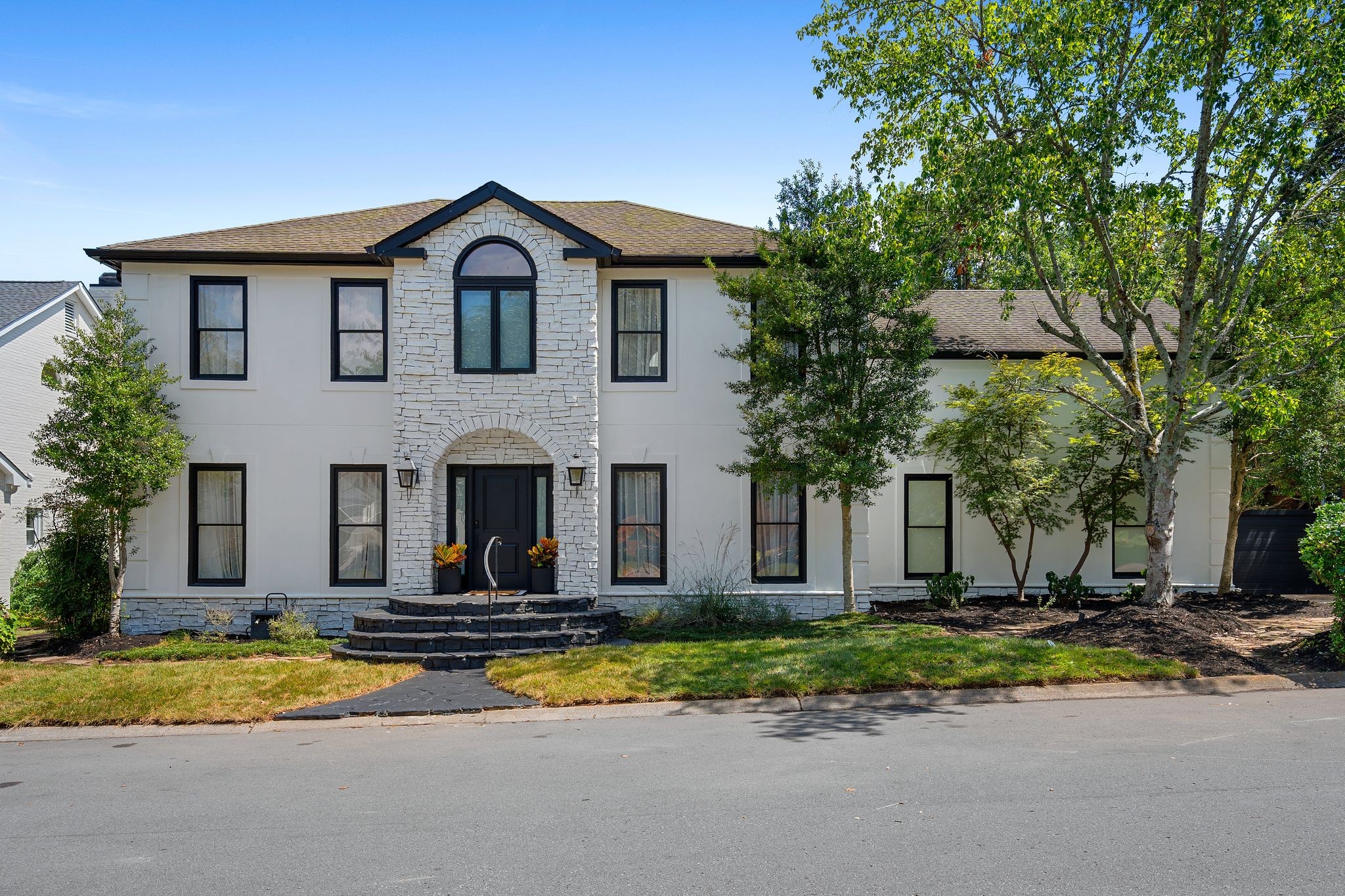 844 Abington Way