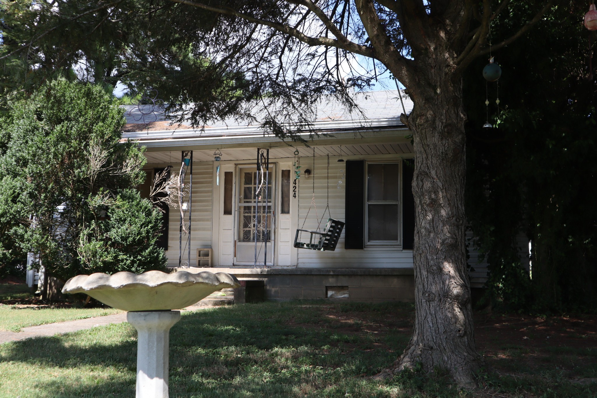 424 Meadowbrook Dr