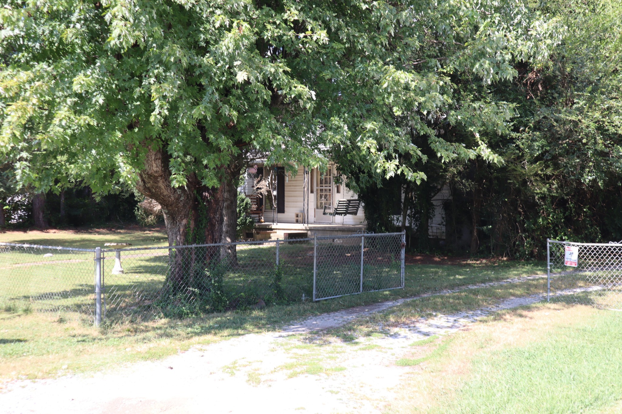 424 Meadowbrook Dr
