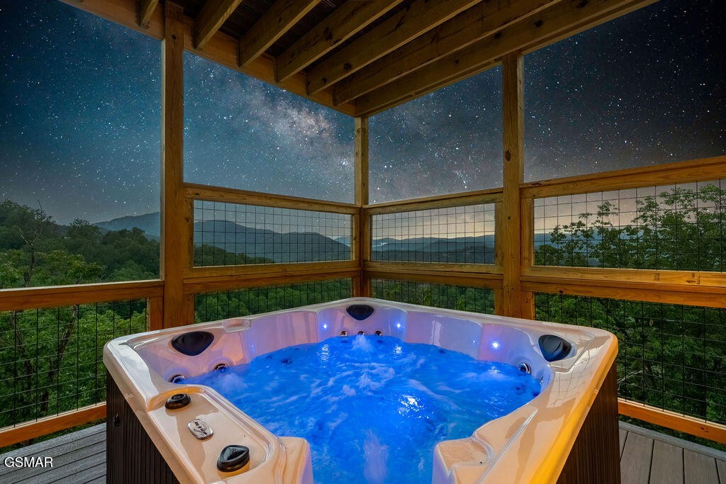 3225 Emerald Springs Loop