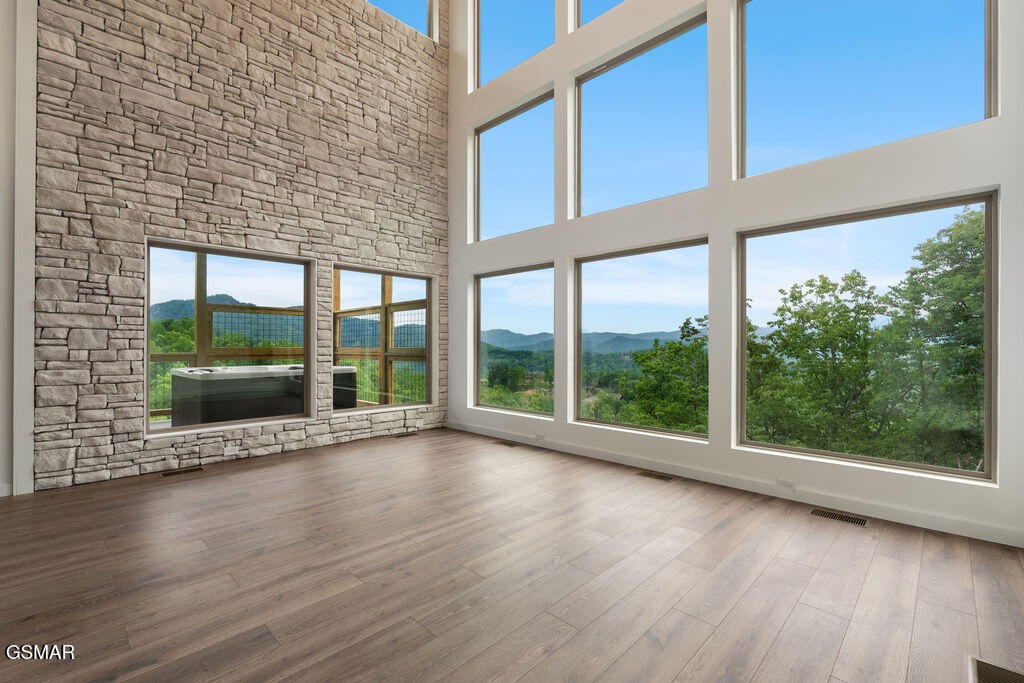 3225 Emerald Springs Loop