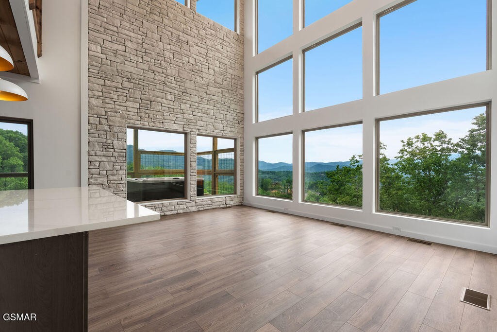 3225 Emerald Springs Loop