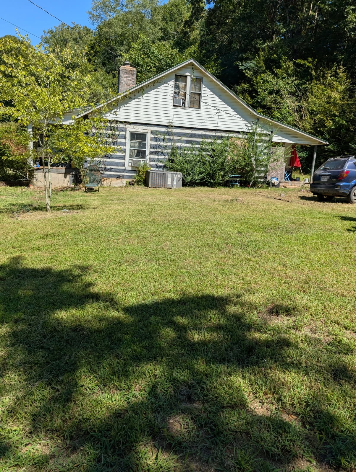 1260 Hillcrest Road